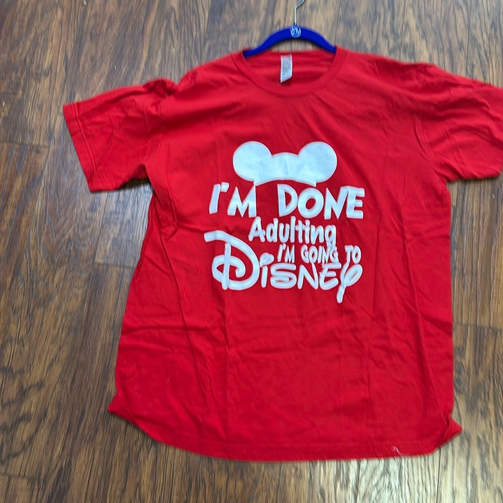 Disney T-Shirt - I’m Done Adulting I’m going to Disney size XL Uni-Sex